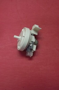 Waschmaschine BEKO WTG761M1W Druckschalter