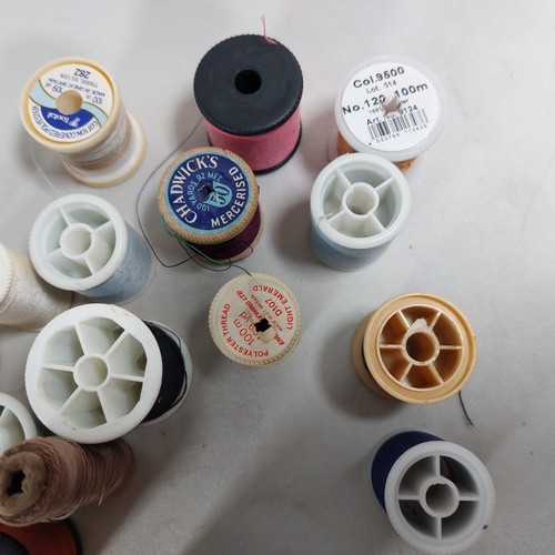 Mixed Makes Sewing Thread 21 Spools Various Colours Sylko Eagle Chadwicks Used - Picture 11 of 14