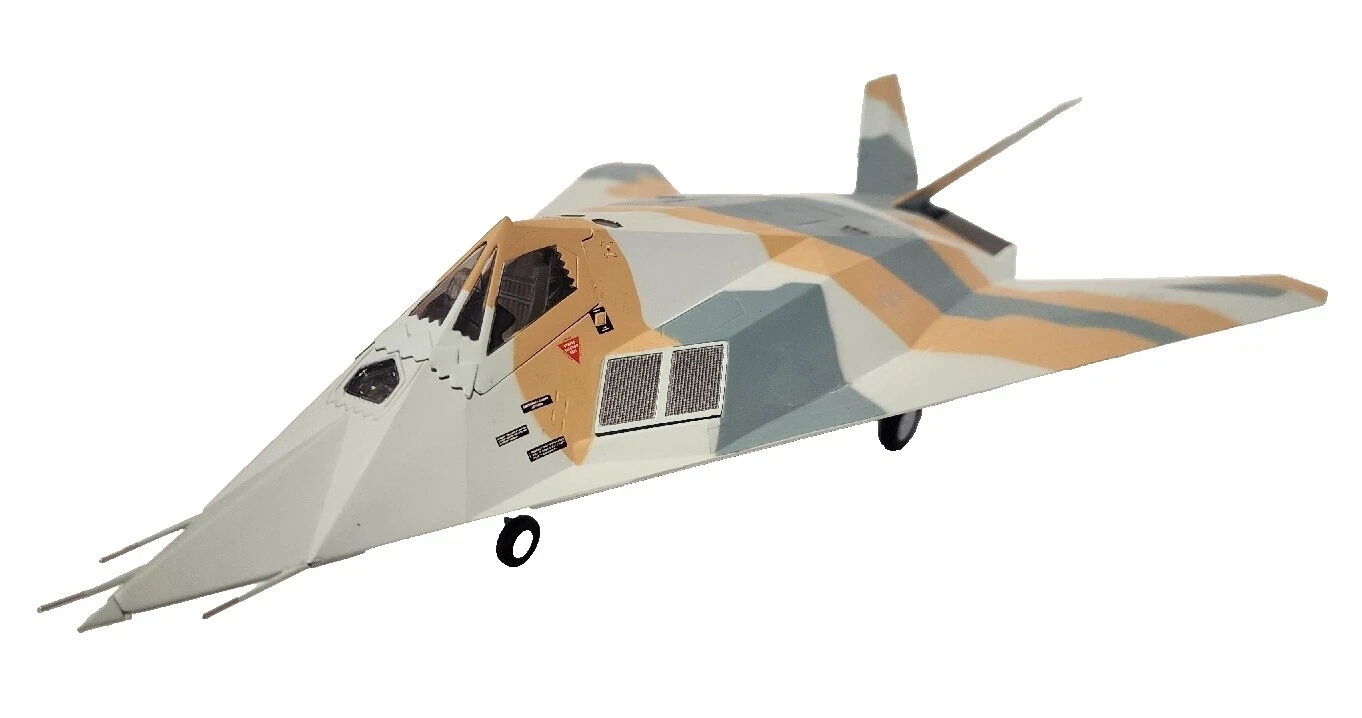 Armour 1:48 vehículos diecast y de juguete