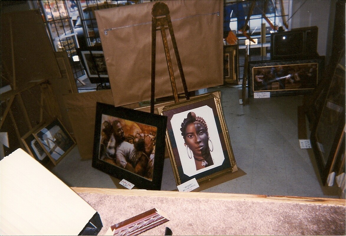 Picture 2 of 4