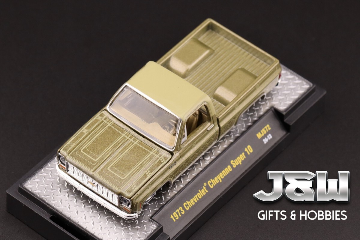 ⭐︎レア⭐︎ 1/24 M2 1973 chevrolet super10 M2 Machines 1973 Chevy Cheyenne Super 10 Diecast, Bedless