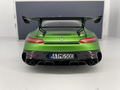 Norev Mercedes Benz AMG GT Black Series Hell 1:18 183903 - Zdjęcie 3 z 4