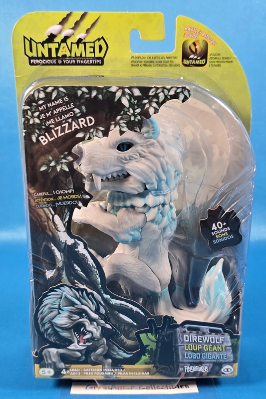 Fingerlings Untamed DireWolf Interactive Toy 'Blizzard' (White & Blue) by WowWee