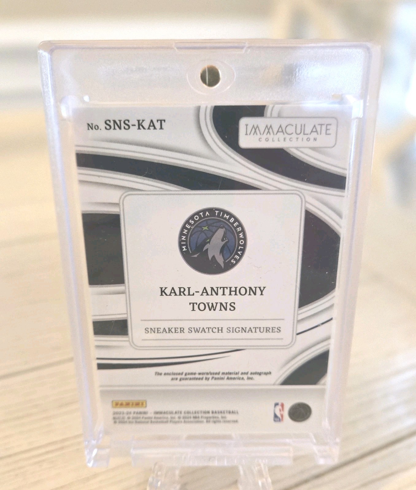 2023-24 IMMACULATE RED SNEAKER SWATCH /25 SHOE AUTO KARL ANTHONY TOWNS TWOLVES view 2