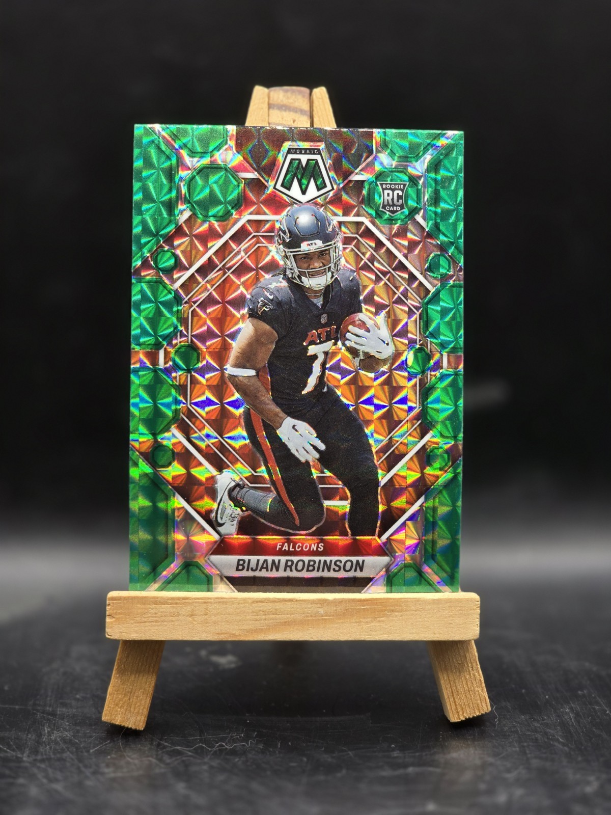 2023 Panini Mosaic BIJAN ROBINSON Green Prizm Rookie Card RC Falcons #284