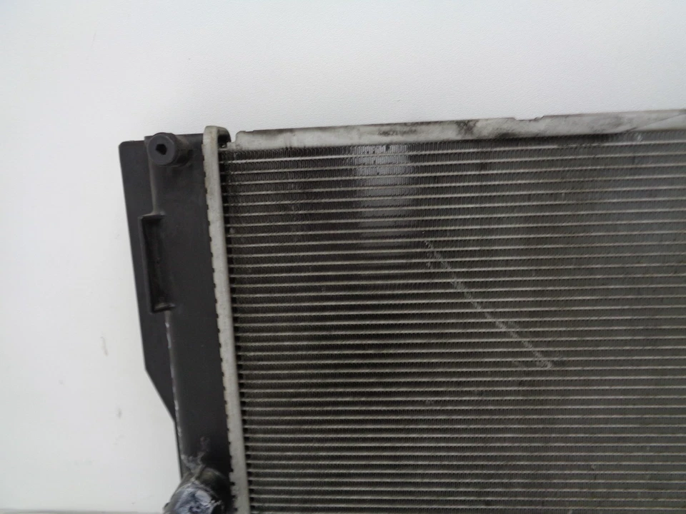 2009-2013 Toyota Corolla Radiator AA422173-8721 OEM AK251086 - Image 3 of 4