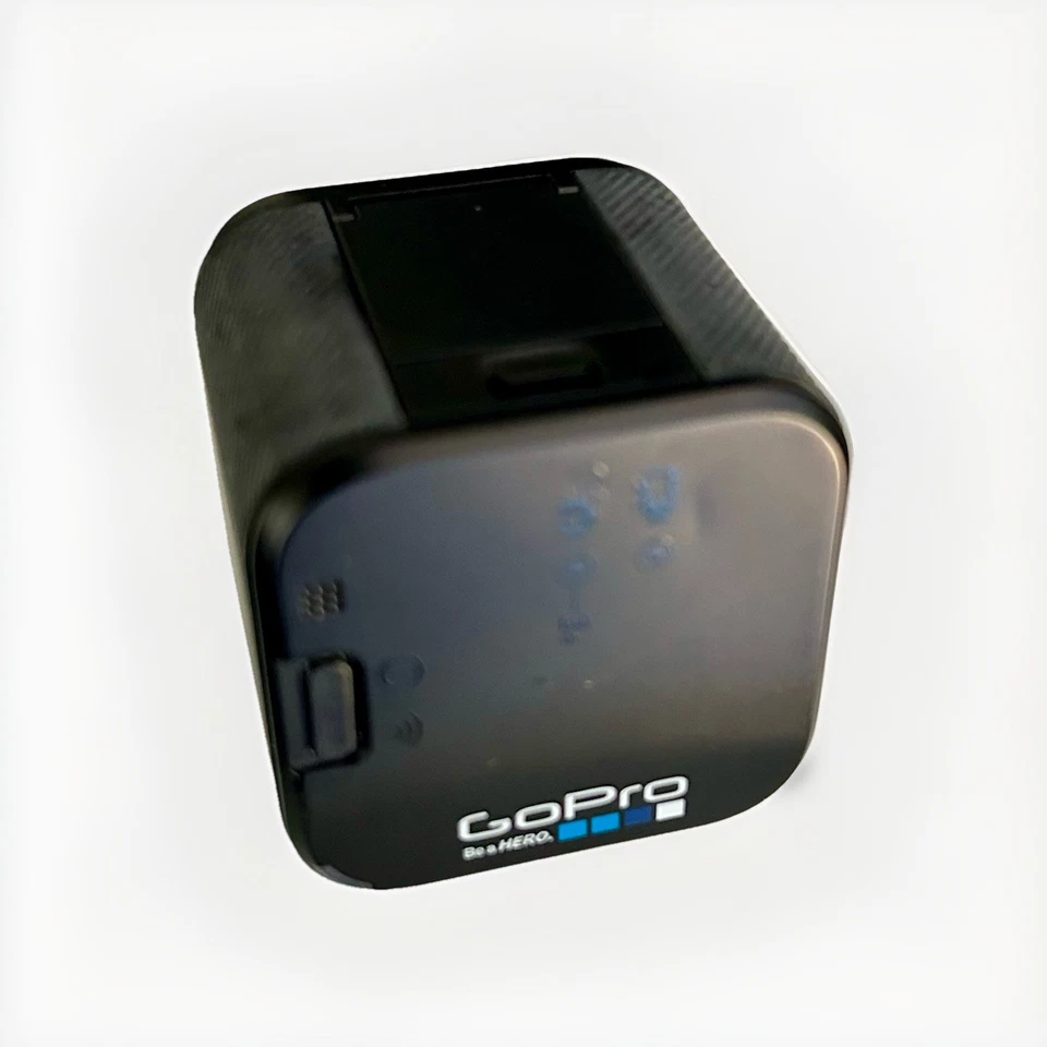 GoPro Hero Sessions W/ Sunpak Action kit and carrying case. Works! - Image 2 of 4