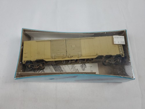 Coche caja doble puerta escala Ho Athearn 1309 50' pintado para lucir desgastado caja azul | Condition: New