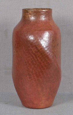 Vintage Arts & Crafts HAMMERED COPPER VASE twisted TORCIDO shape
