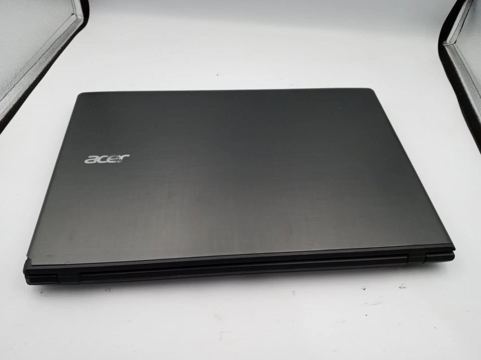 Acer Aspire E5-575 15" Laptop Intel i3-7100U 8GB RAM 128GB SSD Win11 -READ -RR - Image 4 of 4