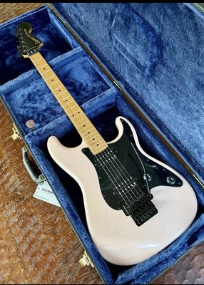 New Squier Contemporary Strat HH FR Roasted Maple Fretboard -New Case