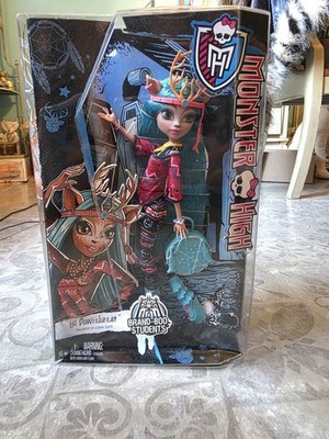 Monster High Isi Dawndancer Doll 2015 Brand-Boo Students NIB