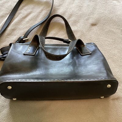Vintage Black Leather Fossil Handbag Full Zip Top + 2 Inside Zip