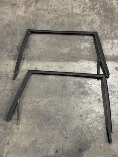 VW Passat B4 Variant Satin Black Pair Rear LH RH Window Aperture Seal Outer OEM
