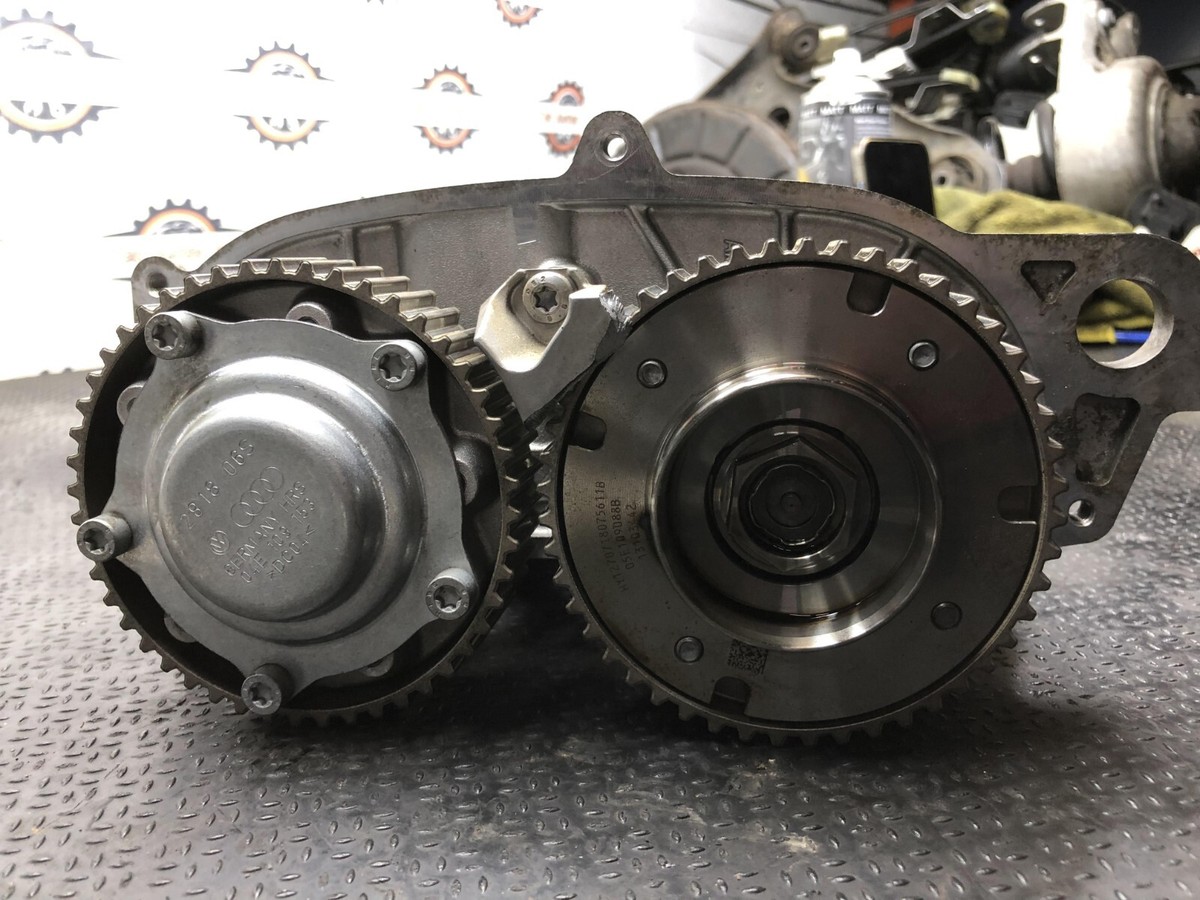 2018 SEAT LEON FR MK3 1.5 DACA CAMSHAFT ROCKER HOUSING 04E103308P 
