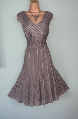 ELEGANTES EDLES JACQUES VERT KLEID 1-TEILIG OUTFIT UK 18 Mai Passform 18