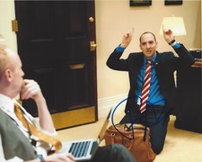 TONY HALE SIGNED AUTHENTIC 'VEEP' 8X10 PHOTO E TV ACTOR ARRESTED DEVELOPMENT COA