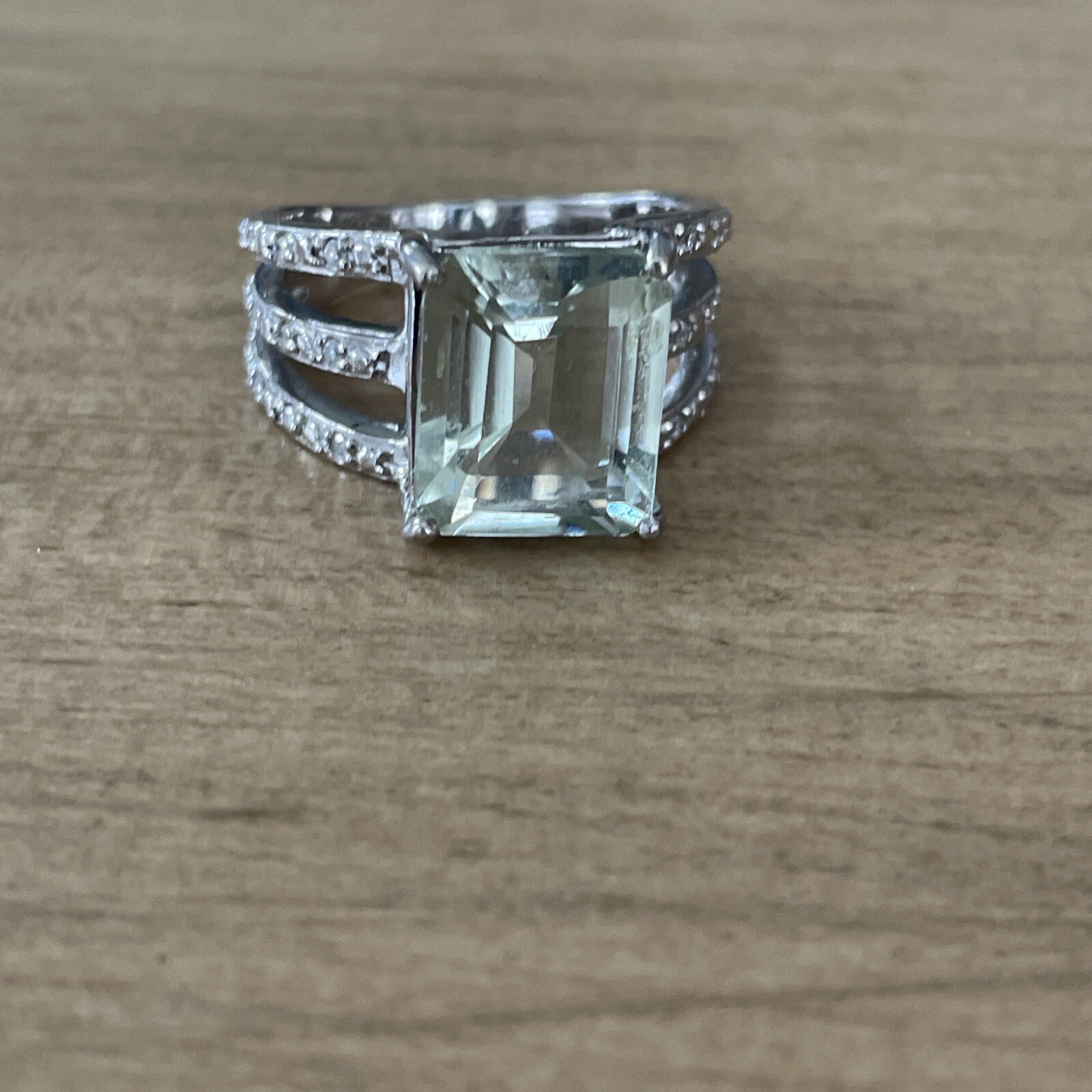 Sterling Silver Rectangular Green Gemstone Ring S… - image 1