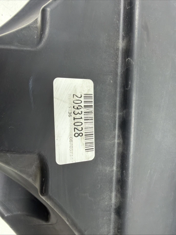 2015 CADILLAC ESCALADE ESV 6.2L CONJUNTO DE DUTO RESSONADOR DE ENTRADA DE AR - Imagem 4 de 4