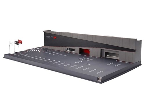 Nissan Motorsports & Customizing Co. Ltd. NISMO Operation Diorama 1/64 Modèle par