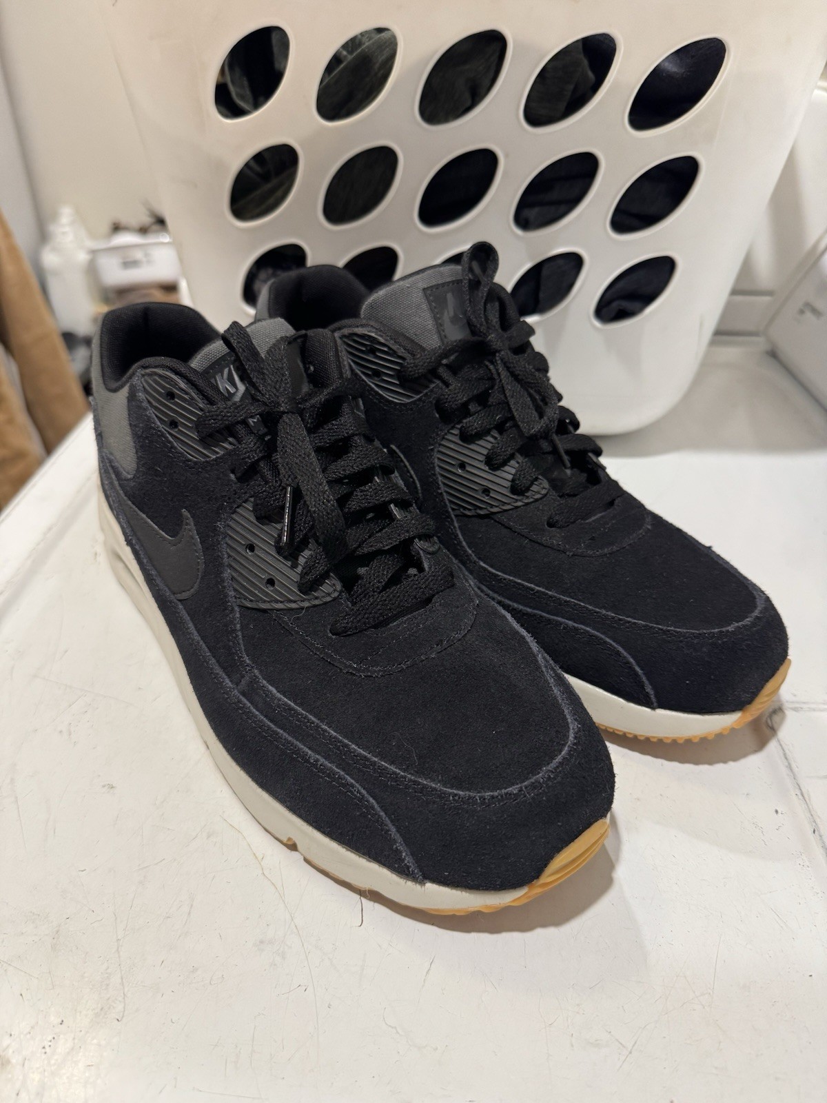 Nike Air Max 90 Ultra 2.0 Men's Sneakers Black Gum Suede Size 10.5 thumbnail 4