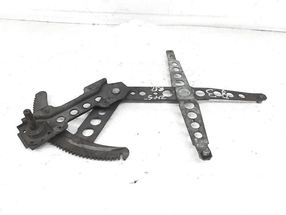 1975-1989 Volvo 244 Rear Passenger Door Window Regulator 12550539 - Image 3 of 4