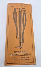 Vintage Betsey Ross Rug Shuttle Needle Rug Hooking Tool Original Box