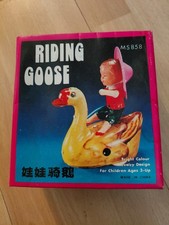 OVP MS858 Blechspielzeug Vintage/Retro Riding Goose mit Plastikfigur