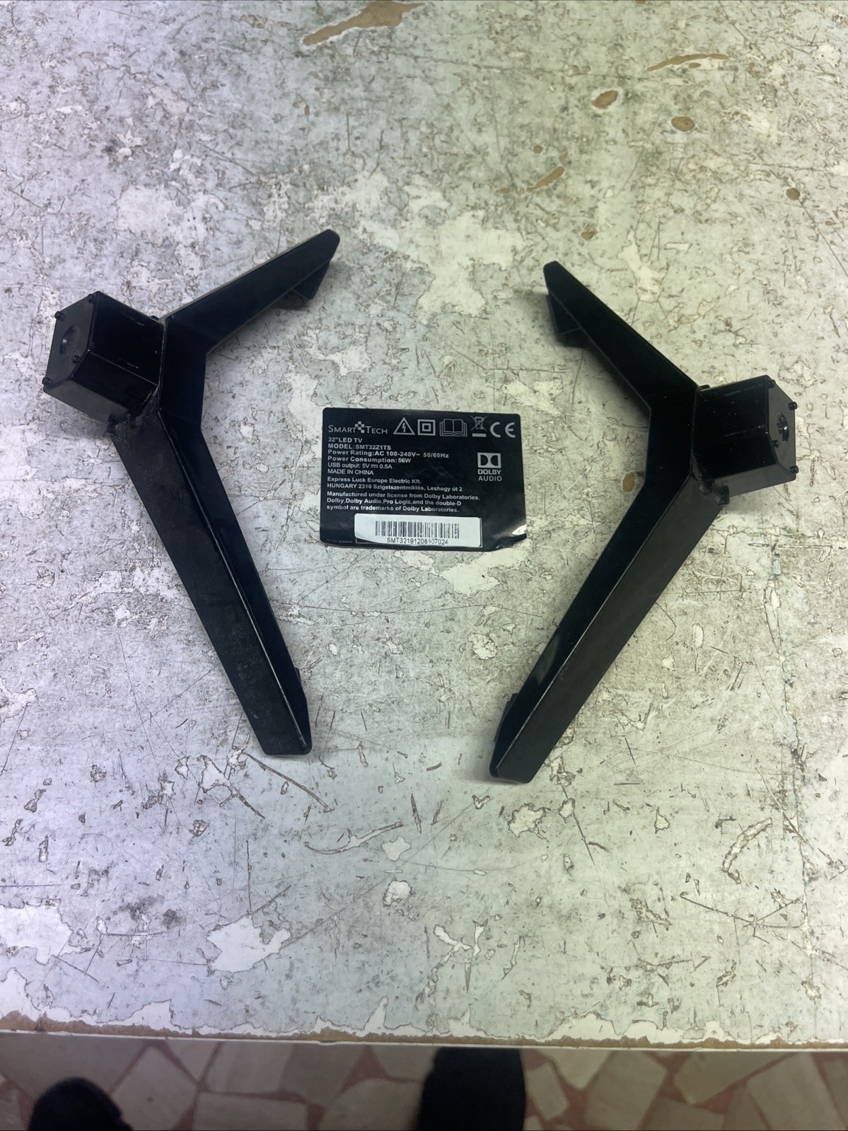 Piedini di supporto per TV Smart Tech Smt32z1ts
