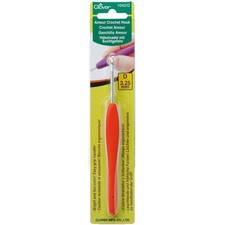 Clover 1042/D Amour Crochet Hook-Size D3/3.25mm