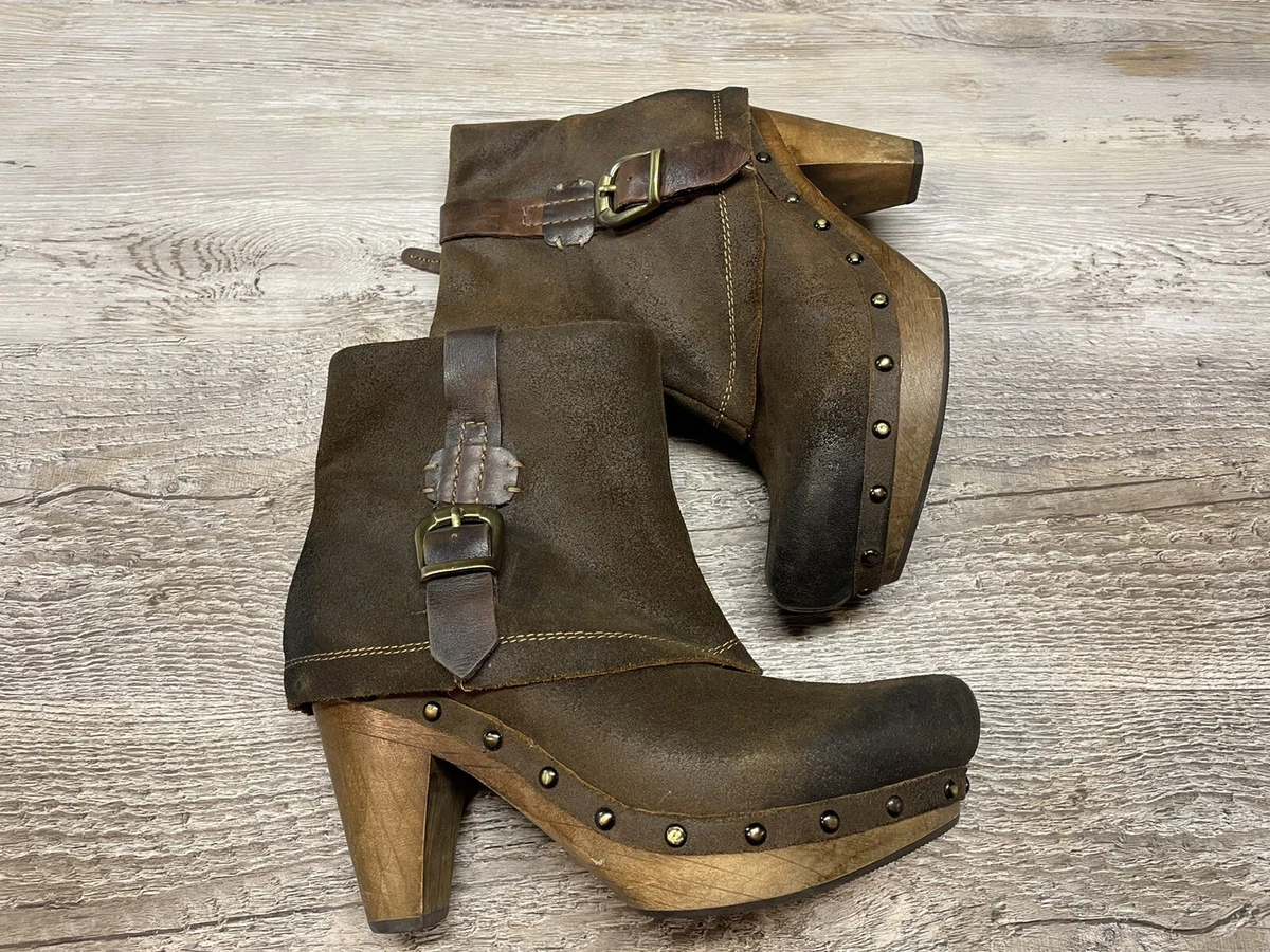 Earthies booties deals