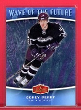 2006-07 Flair Showcase Wave of the Future #WF21 Corey Perry 🥅 ANAHEIM DUCKS