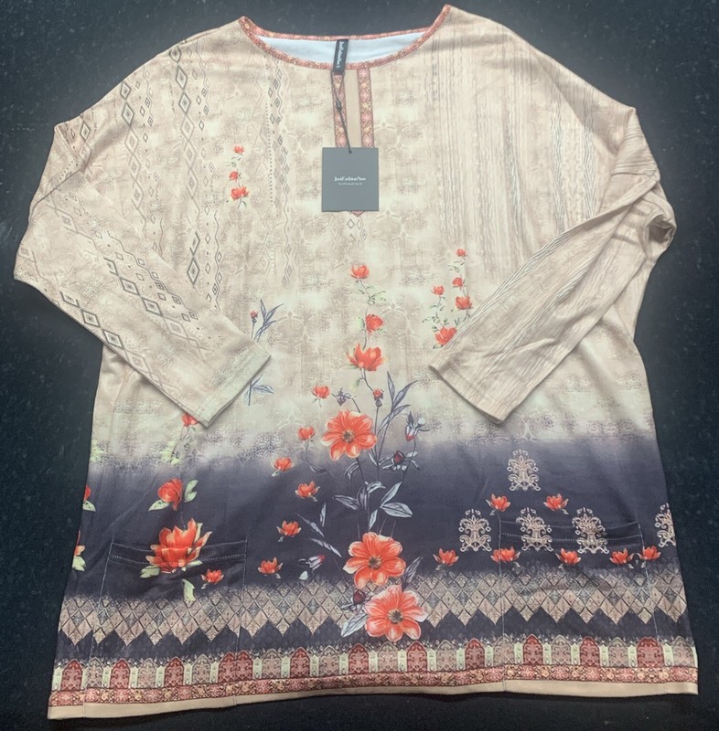 Just Fashion Now Womens Top Sz L Multicolor All Over Floral 3/4 Sleeve NWT