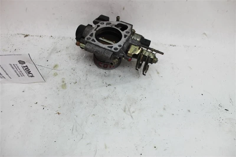 Used Fuel Injection Throttle Body fits: 2003 Subaru Forester Throttle Valve Asse Foto 2 de 4