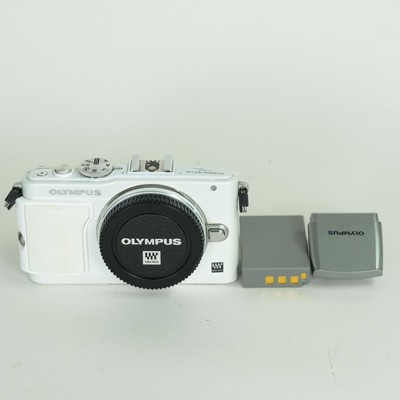 Item with issues OLYMPUS PEN Lite E PL6 body white Micro Four Thirds mount