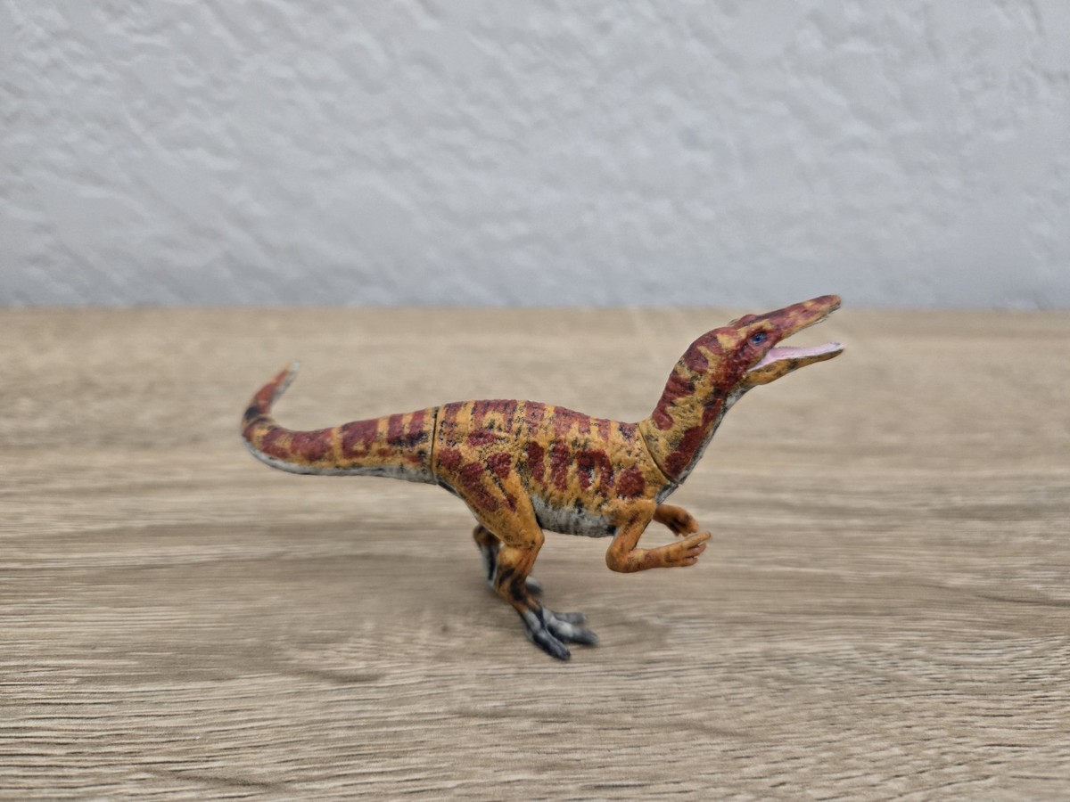 Jurassic World Chaos Theory Captivz SUCHOMIMUS Dinosaur Figure +