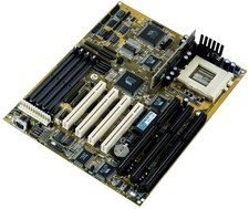 Mainboard FIC PA-2002 SOCKEL 7 FPM / EDO DRAM...