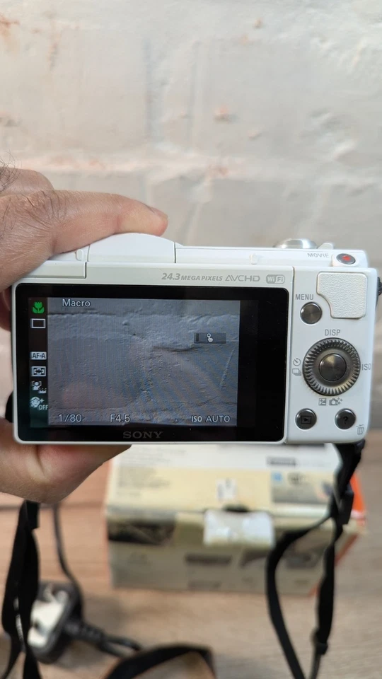 Sony Alpha 5100, photo 2 of 5