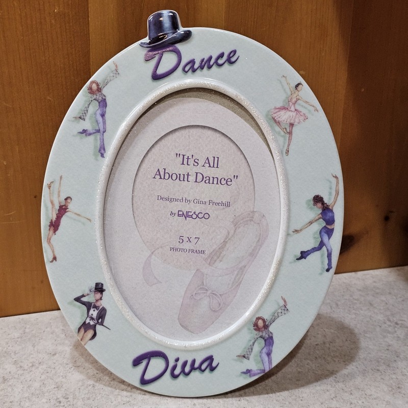 VTG Enesco Dance Diva Oval Photo Frame 5x7 It’s All About Dance 2002