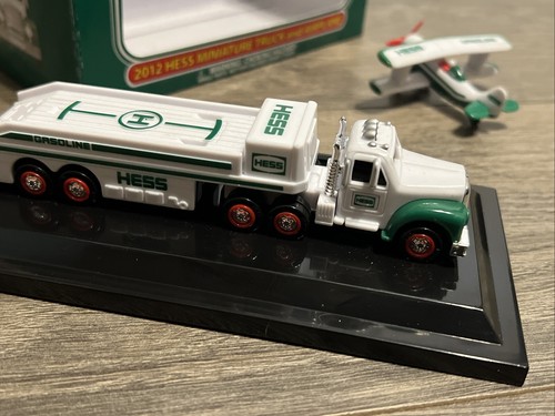 Hess 2012 Miniature Truck and Airplane EUC-just Had Set In Desk - Picture 8 of 13