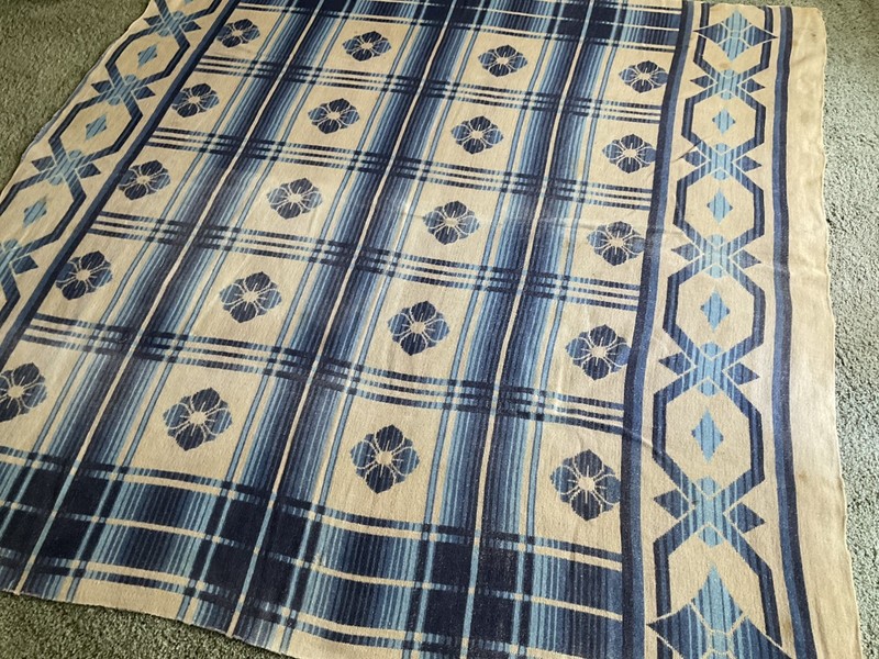 1930-40’s Vintage Beacon Style Native Camp SW Blanket Reversible Floral Plaid 