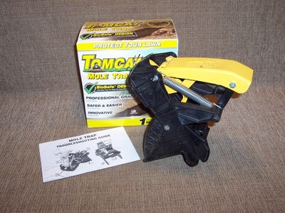 Tomcat Professional Grade USA ''Step On'' Mole Trap Yard Lawn Pest Control