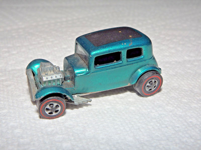 Hot Wheels redline Classic '32 Ford Vicky - 1968 Mattel Inc.  USA - aqua green ?
