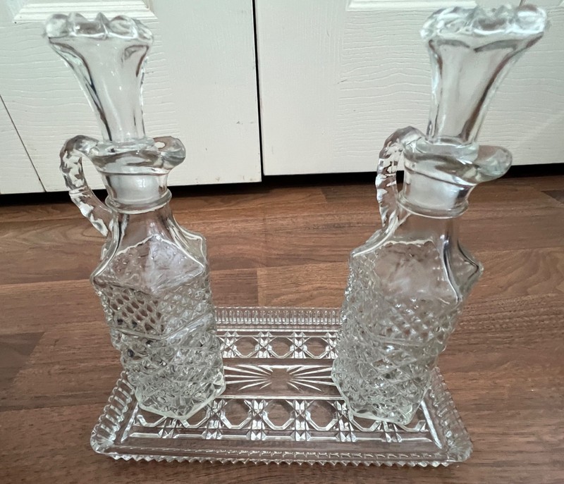 Vintage ANCHOR HOCKING Clear Glass  Oil Vinegar CRUETS  with Tray