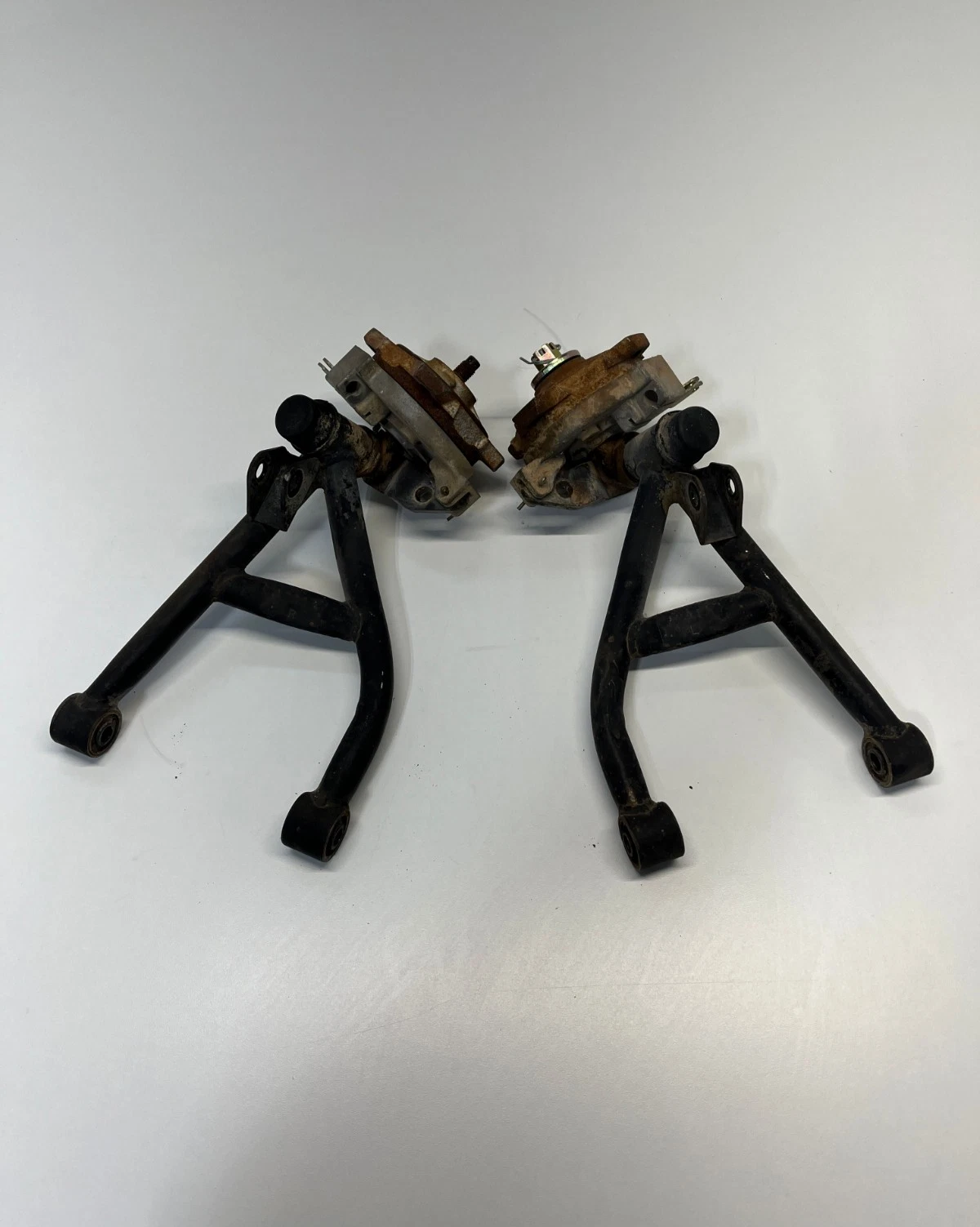 03 Polaris Sportsman 90 2 Stroke OEM Control A Arms Hubs Brakes Spindle
