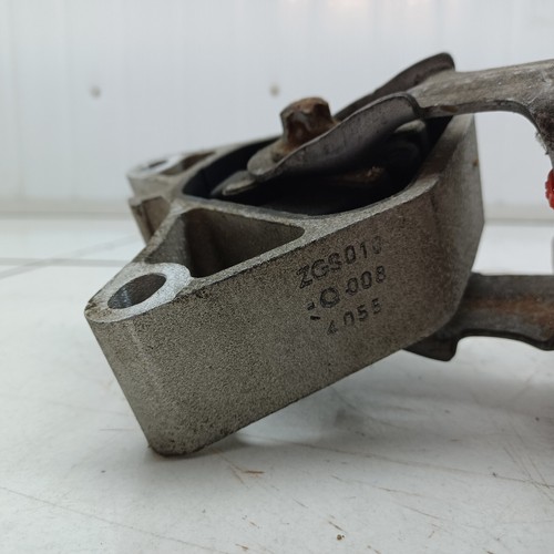 Mercedes CLA C117 2.1 CDI OM651 Engine Gearbox Mount A2462401109 - Picture 11 of 24