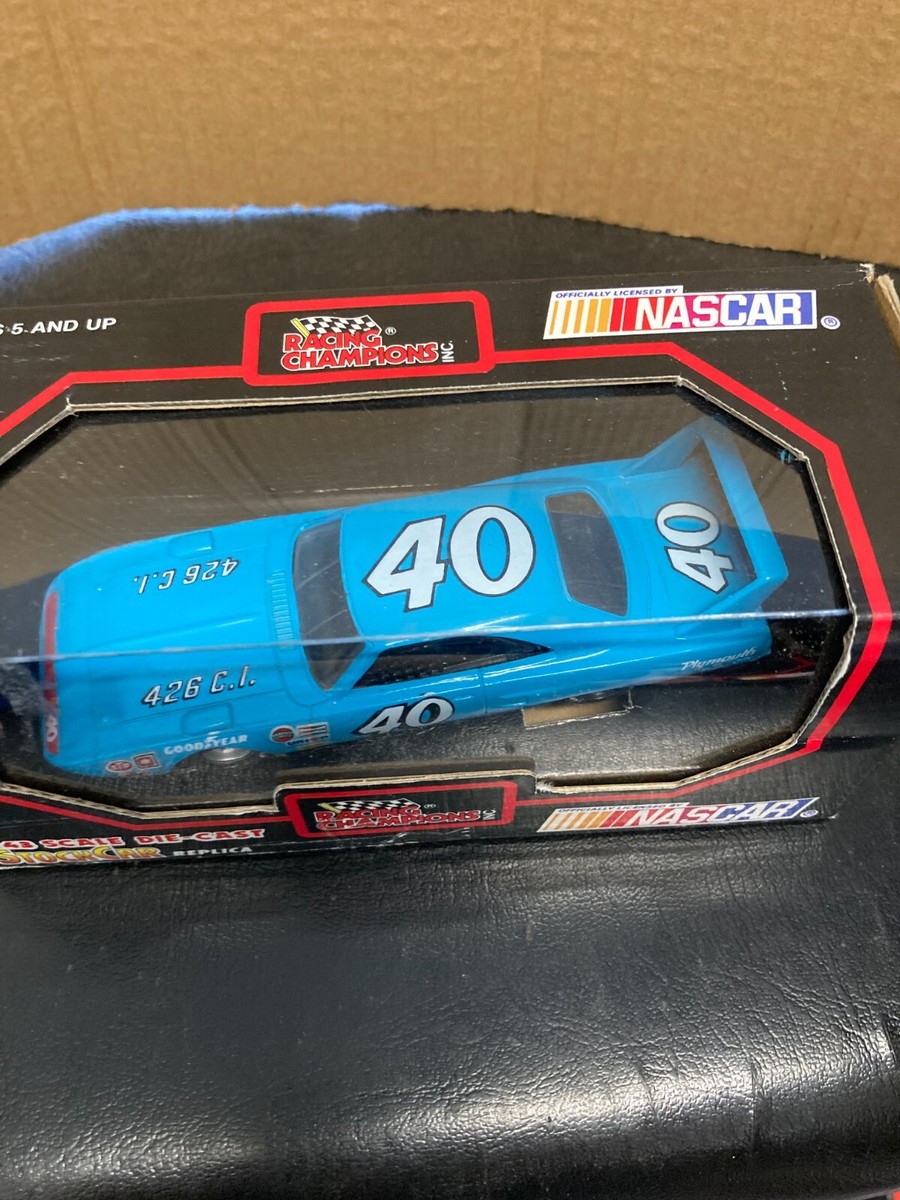 1993 1:43 Racing Champions NASCAR 1970 Plymouth Superbird 1993 1:43 Racing Champions NASCAR 1970 Plymouth Superbird