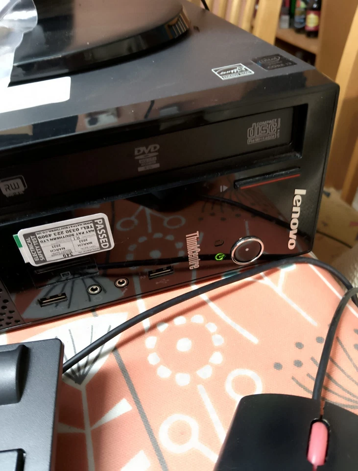 lenovo thinkcentre e73 Desktop PC 4GB ram 500gb HD+ 22" monitor+ quality keyb - Image 3 of 4