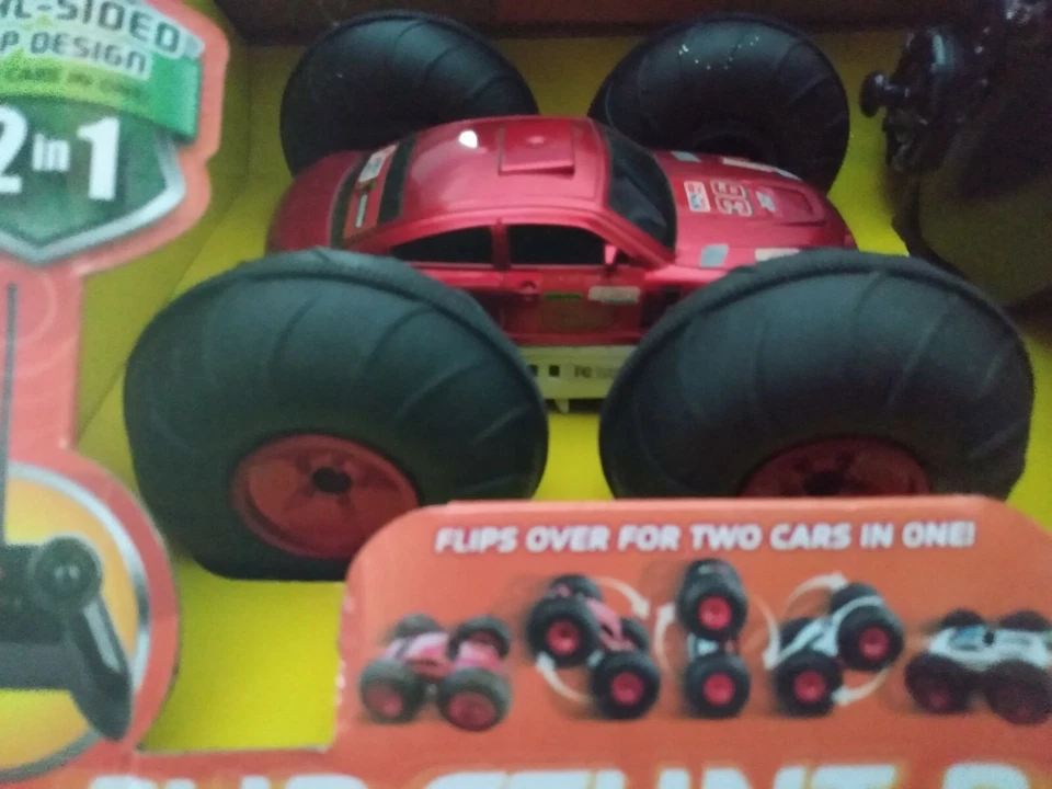 Flip Stunt Rally R/C 49 MHz Wireless Blue Hat Toy - Image 2 of 4