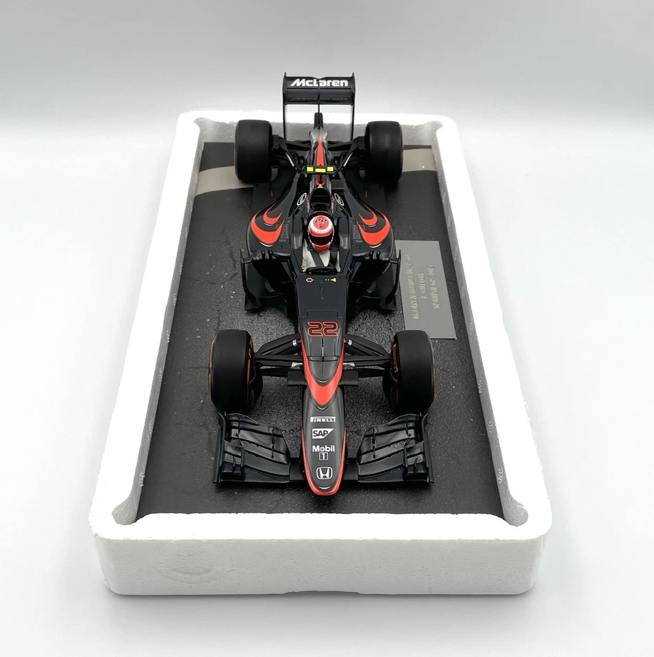 *NEW* Minichamps 1/18 McLaren Honda MP4/30 Jenson Button Spanish Grand Prix 2015 - Image 3 of 4
